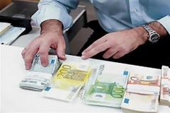 Aπό τις τράπεζες στις ΔΟΥ οι βεβαιώσεις των τόκων καταθέσεων!