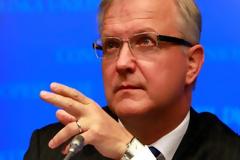 «Έκπληκτος» δηλώνει ο Όλι Ρεν για τη στάση της Γαλλίας