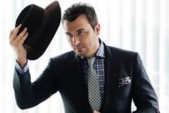 Aντώνης Ρέμος: «Κάποια στιγμή πλούτισα και τώρα πια είμαι πλούσιος σε χρέη»