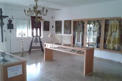 Εκατοντάδες βιβλία... περιμένουν να διαβαστούν!