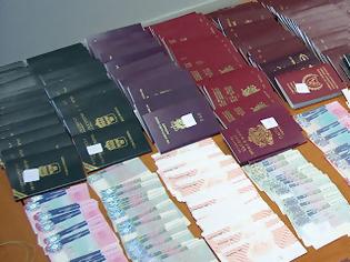 Φωτογραφία για Έστησαν εργαστήριο κατασκευής… πλαστών διαβατηρίων