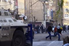 Δακρυγόνα στον Βόσπορο για να μην φθάσουν στην πλατεία Ταξίμ