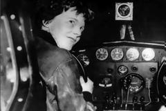 Μια ανεξήγητη σκιά στον Ειρηνικό μπορεί να κρύβει το χαμένο αεροπλάνο της Αμέλια Ερχαρτ