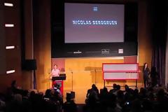 Πάμπλουτος... χωρίς σπίτι