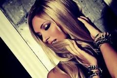 Η Kατερίνα Καινούργιου με μαγιό