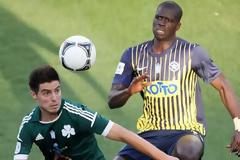 Ο Παναθηναϊος κοιτάζει τον Σανκαρέ