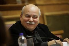 Αστυνομικοί σε Βούτση: 