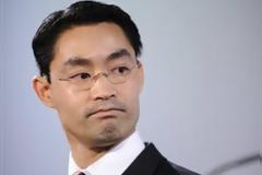 Αυστηρό μήνυμα Ρέσλερ προς Μέρκελ