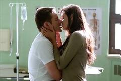 Ο Ethan Hawke ακόμα θυμάται το φιλί της Jolie