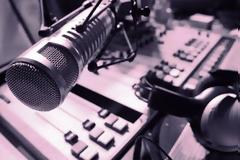 Μπόμπιρες δημοτικού σχολείου στα Γιάννινα έφτιαξαν ραδιοφωνικό σταθμό!