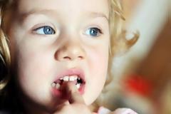 Πώς να κόψετε τις κακές συνήθειες των παιδιών