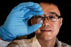 Κάμερα από γραφένιο θα καταργούσε το φλας!