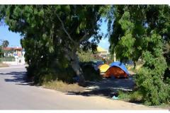 Πάτρα: Pομά κατασκήνωσαν μπροστά στο Κάστρο του Ρίου! - Δείτε φωτο