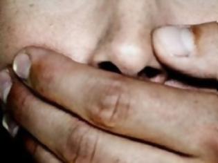 Φωτογραφία για Συνελήφθη 40χρονος που παρενοχλούσε 13χρονη μέσω facebook στη Λαμία