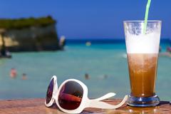 Espresso, freddo vs φραπέ: Οι καλύτεροι καλοκαιρινοί καφέδες