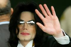 Ο Michael Jackson πέθανε στ' αλήθεια; Δείτε αυτό το βίντεο και θα καταλάβετε!