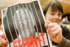 Δεκαοκτώ χρόνια φυλακή σε βιομήχανο για τον αμίαντο