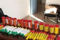 Κυλικείο γηπέδου στη Πρέβεζα πουλούσε...φωτοβολίδες και καπνογόνα!