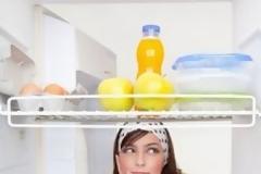 Τσιμπολόγημα από βαρεμάρα; 4 τρόποι να δώσετε τέλος στην κακή συνήθεια