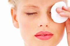 Εναλλακτικά προϊόντα για ντεμακιγιάζ