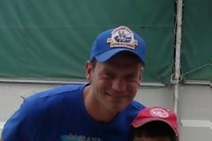 ΛΑΤΡΕΙΑ ΓΙΑ ΚΑΡΟΛ!