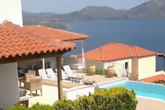 Αντιρατσιστικό μήνυμα από τους συγγενείς του 56χρονου γιατρού και της 54χρονης συζύγου του που δολοφονήθηκαν από ένα Πακιστανό