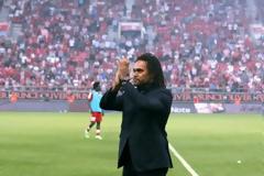 Ανακοίνωσε Καρεμπέ ο Ολυμπιακός