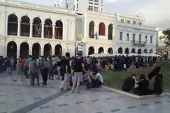 Πάτρα: Πλήθος κόσμου στη συγκέντρωση αλληλεγγύης προς τους Τούρκους διαδηλωτές