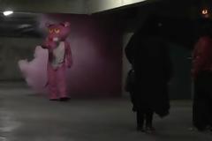Ο Remi ως Ροζ Πάνθηρας [Video]