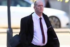 ΣΟΚ: Καθηγητής βίασε 15χρονη μαθήτρια που ήταν ερωτευμένη μαζί του