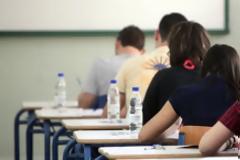 Βάσεις 2013: «Χαμηλώνουν» οι βάσεις σε ΑΕΙ και ΤΕΙ – Τι δείχνουν τα πρώτα στοιχεία