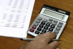 Εκτός ΦΠΑ 415.000 μικρομεσαίοι