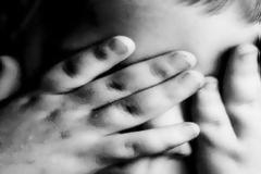 ΤΡΑΓΙΚΟ: Ξέχασε το παιδί στο αυτοκίνητο και το βρήκε νεκρό