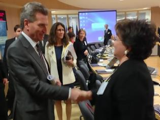 Φωτογραφία για Oettinger: Η ομαδική εργασία είναι απαραίτητη για την αντιμετώπιση του αυξημένου παγκόσμιου ανταγωνισμού