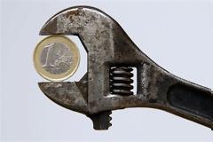 Κατά 10,8% μειώθηκε η μέση μηνιαία δαπάνη των νοικοκυριών το 2011