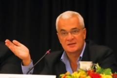 Ο Πρετεντέρης με Playstation στο δελτίο ειδήσεων! (VIDEO)