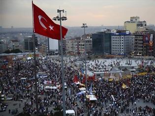 Φωτογραφία για «Γαλλικό Μάη του '68 και όχι Αραβική Άνοιξη θυμίζει η Ταξίμ»