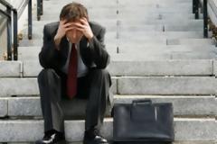 ΗΠΑ: Πτώση 4,5% στις απολύσεις το Μάιο