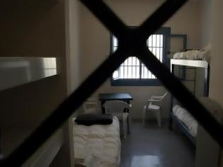 Φωτογραφία για Νέα ευρήματα στο κελί του Παναγιώτη Βλαστού στις Φυλακές Τρικάλων