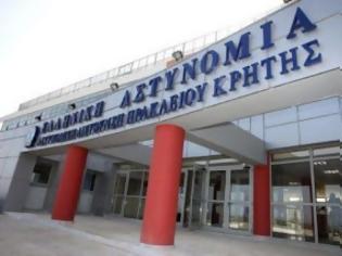 Φωτογραφία για Έμεινε από βενζίνη και έκλεψε το αμάξι για να πάει στην αγαπημένη του