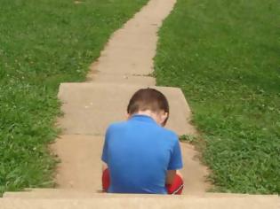 Φωτογραφία για 6χρονος έφυγε από το σπίτι γιατί δεν άντεχε άλλο το ξύλο!