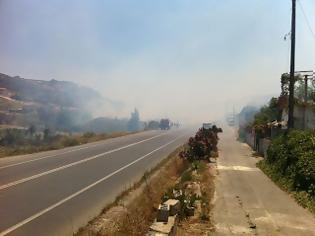 Φωτογραφία για Σκηνικό τρόμου στο Ηράκλειο - Με εγκαύματα ένας πυροσβέστης - Οι φλόγες απειλούν εργοστάσιο, επιχειρήσεις και σπίτια!