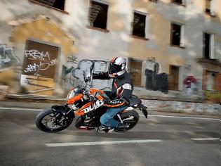 Φωτογραφία για KTM 200 Duke: ΓΡΗΓΟΡΗ-ΚΟΜΨΗ-ΔΥΝΑΤΗ TEST RIDE NOW!!!