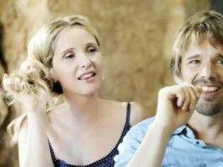 Φωτογραφία για Εthan Hawke - Julie Delpy: «Νομίζαμε ότι στην Ελλάδα γινόταν πόλεμος»