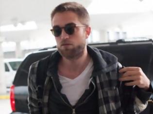 Φωτογραφία για It's official! Ο Robert Pattinson είναι το νέο πρόσωπο του οίκου Dior!