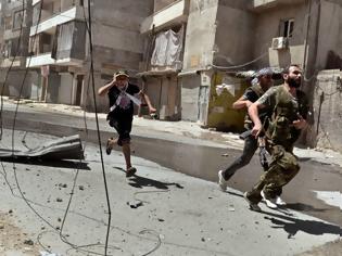 Φωτογραφία για Στους αντάρτες της Συρίας δεν τους λείπουν τα όπλα, αλλά οι άνδρες. Ο συριακός στρατός ξεκίνησε σήμερα την επανακατάληψη του Χαλεπιού.