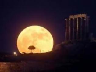 Φωτογραφία για Μαγικό φεγγάρι - Tην Κυριακή η μεγαλύτερη πανσέληνος του 2013