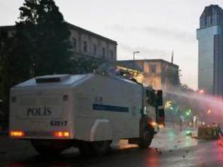 Φωτογραφία για Τέσσερις νεκροι και 7882 τραυματίες ο προσωρινός απολογισμός της καταστολής στην Τουρκία