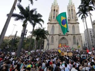 Φωτογραφία για Το Σάο Πάολο και το Ρίο ανακάλεσαν την αύξηση των εισιτηρίων στα ΜΜΜ