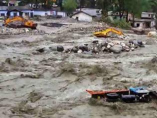 Φωτογραφία για Ινδία: Στους 150 οι νεκροί από τις πλημμύρες
